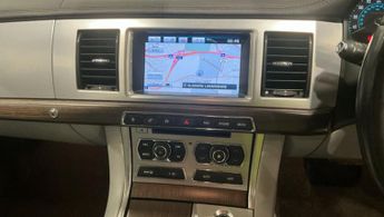 Jaguar XF D LUXURY SPORTBRAKE
