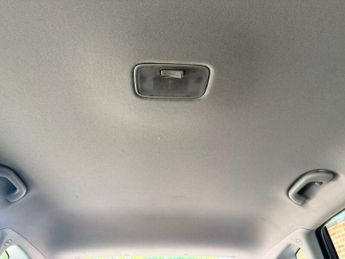 Hyundai I30 1.4 ES Hatchback 5dr Petrol Manual Euro 4 (108 bhp)