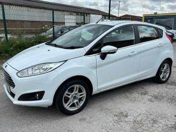 Ford Focus 1.6 TDCi Zetec Euro 5 (s/s) 5dr