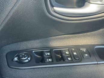 Jeep Renegade 1.4T MultiAirII Longitude Euro 6 (s/s) 5dr