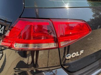 Volkswagen Golf 2.0 TDI BlueMotion Tech SE DSG Euro 5 (s/s) 5dr