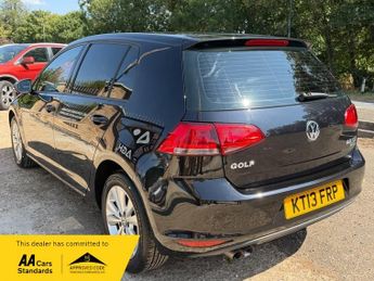 Volkswagen Golf 2.0 TDI BlueMotion Tech SE DSG Euro 5 (s/s) 5dr