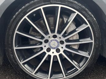 Mercedes-Benz E Class 2.0 E220d AMG Line (Premium) Estate 5dr Diesel G-Tronic+ Euro 6 