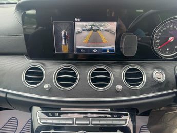 Mercedes-Benz E Class 2.0 E220d AMG Line (Premium) Estate 5dr Diesel G-Tronic+ Euro 6 