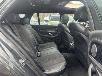 Mercedes-Benz E Class 2.0 E220d AMG Line (Premium) Estate 5dr Diesel G-Tronic+ Euro 6 