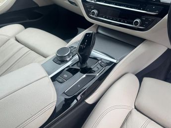 BMW 5 SERIES 3.0 530d M Sport Touring 5dr Diesel Auto xDrive Euro 6 (s/s) (26
