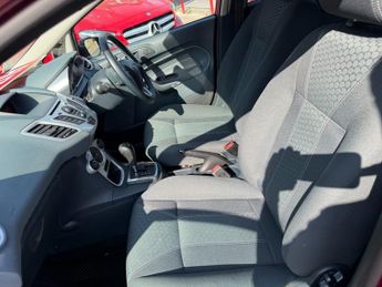 Ford Fiesta TITANIUM-AUTO, ONLY 21764 MILES, HEATED SCREEN, SERVICE HISTORY,