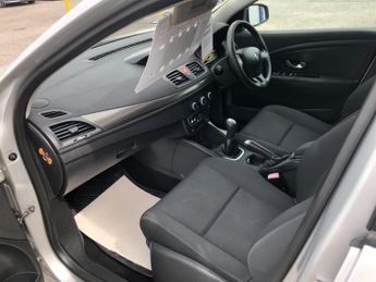 Renault Megane 1.6 16V Expression Euro 4 5dr