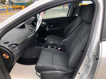 Renault Megane 1.6 16V Expression Euro 4 5dr
