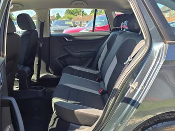 Skoda Rapid 1.2 TSI SE Tech DSG Euro 6 (s/s) 5dr
