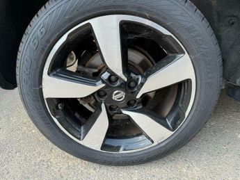 Nissan Qashqai 1.2 DIG-T n-tec XTRON 2WD Euro 6 (s/s) 5dr