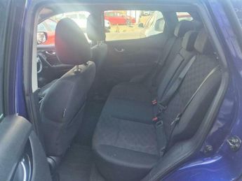 Nissan Qashqai 1.2 DIG-T n-tec XTRON 2WD Euro 6 (s/s) 5dr