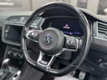 Volkswagen Tiguan R-LINE TECH TDI DSG