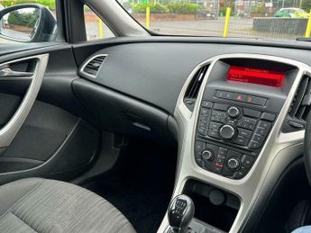 Vauxhall Astra 1.4 16v Exclusiv Euro 5 5dr
