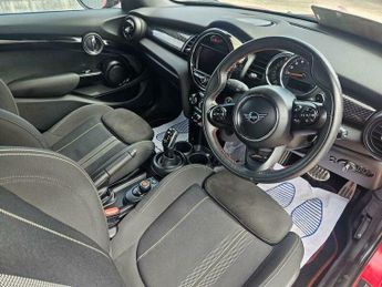 MINI Hatch 2.0 Cooper S Sport Steptronic Euro 6 (s/s) 5dr