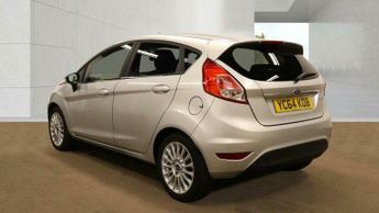 Ford Fiesta 1.6 Titanium Hatchback 5dr Petrol Powershift Euro 5 (105 ps)