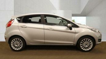 Ford Fiesta 1.6 Titanium Hatchback 5dr Petrol Powershift Euro 5 (105 ps)