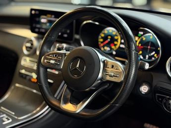 Mercedes GLC Class GLC 220 D 4MATIC AMG LINE PREMIUM [STUNNING EXAMPLE WITH GREAT S