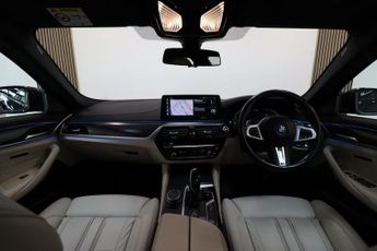 BMW 5 SERIES 530E M SPORT