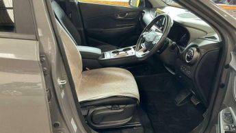 Hyundai KONA 64kWh Premium Auto 5dr