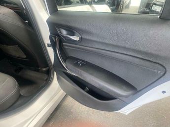 BMW 1 SERIES 1.5 118i Sport Auto Euro 6 (s/s) 5dr