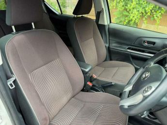 Toyota Aqua 1.5 VVT-i CVT Petrol/Hybrid 5dr
