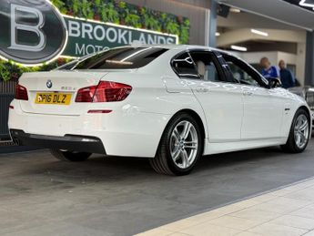 BMW 5 SERIES 530d M SPORT [7X SERVICES, SAT NAV, LEATHER, HEATED SEATS & REVE
