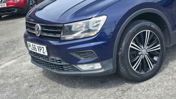 Volkswagen Tiguan 2.0 TDI BlueMotion Tech SE Navigation DSG 4Motion Euro 6 (s/s) 5