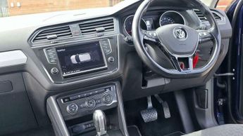 Volkswagen Tiguan 2.0 TDI BlueMotion Tech SE Navigation DSG 4Motion Euro 6 (s/s) 5
