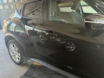Nissan Juke 1.6 Acenta Premium XTRON Euro 5 5dr