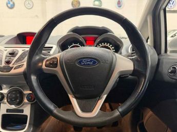 Ford Fiesta 1.4 Zetec 5dr