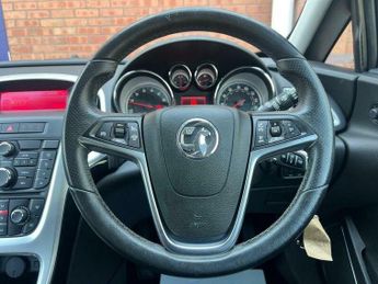 Vauxhall Astra GTC 1.4i Turbo SRi Euro 6 (s/s) 3dr