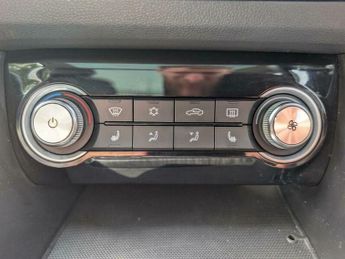 MG ZS 44.5kWh Exclusive Auto 5dr