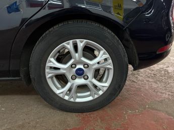 Ford B-Max 1.0T EcoBoost Zetec MPV 5dr Petrol Manual Euro 5 (100 ps)