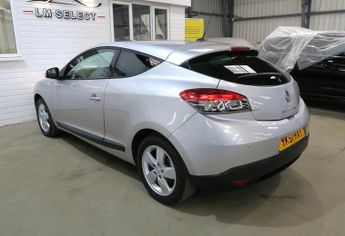 Renault Megane DYNAMIQUE TOMTOM VVT 110