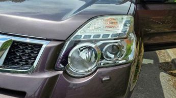 Nissan X-Trail 2.0 dCi Tekna SUV 5dr Diesel Auto 4WD Euro 5 (AVM) (150 ps)