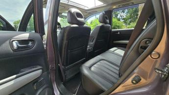 Nissan X-Trail 2.0 dCi Tekna SUV 5dr Diesel Auto 4WD Euro 5 (AVM) (150 ps)