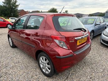 Toyota Yaris VVT-I T SPIRIT