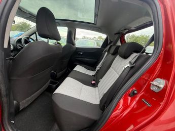 Toyota Yaris VVT-I T SPIRIT