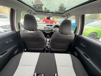 Toyota Yaris VVT-I T SPIRIT