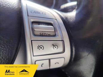 Nissan Qashqai 1.6 dCi Tekna SUV 5dr Diesel XTRON 2WD Euro 6 (s/s) (130 ps)