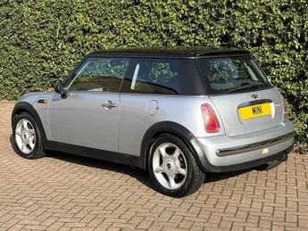 MINI Hatch COOPER