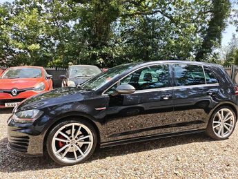 Volkswagen Golf GTi GTI