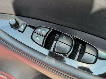 Nissan Leaf 30kWh Tekna Auto 5dr