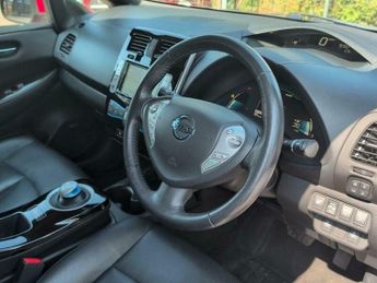 Nissan Leaf 30kWh Tekna Auto 5dr