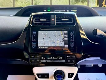 Toyota Prius VVT-I BUSINESS EDITION PLUS