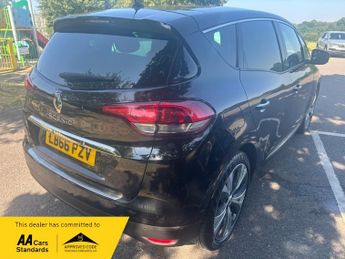 Renault Scenic DYNAMIQUE S NAV DCI EDC