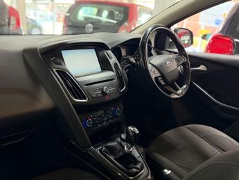 Ford Focus 1.0T EcoBoost Titanium Hatchback 5dr Petrol Manual Euro 6 (s/s) 