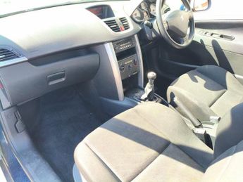 Peugeot 207 HDI SPORT