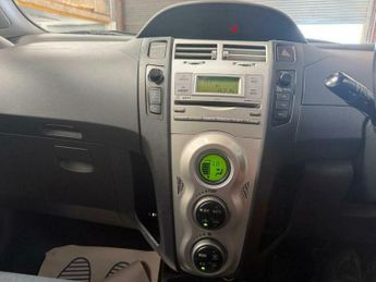 Toyota Yaris 1.3 T Spirit Multimode 5dr